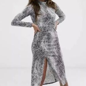 Wednesday’s Girl animal prints leopard boho turtleneck bodycon midi dress size M